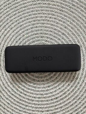 MODO Black Sunglasses Case - Protective Accessory